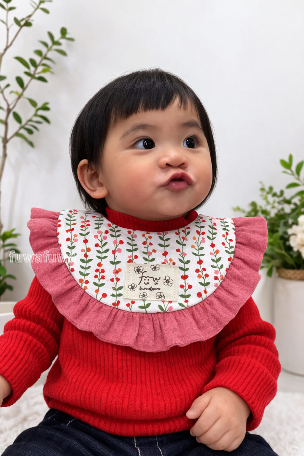 IMG_0129 小花荷葉圍兜禮盒組